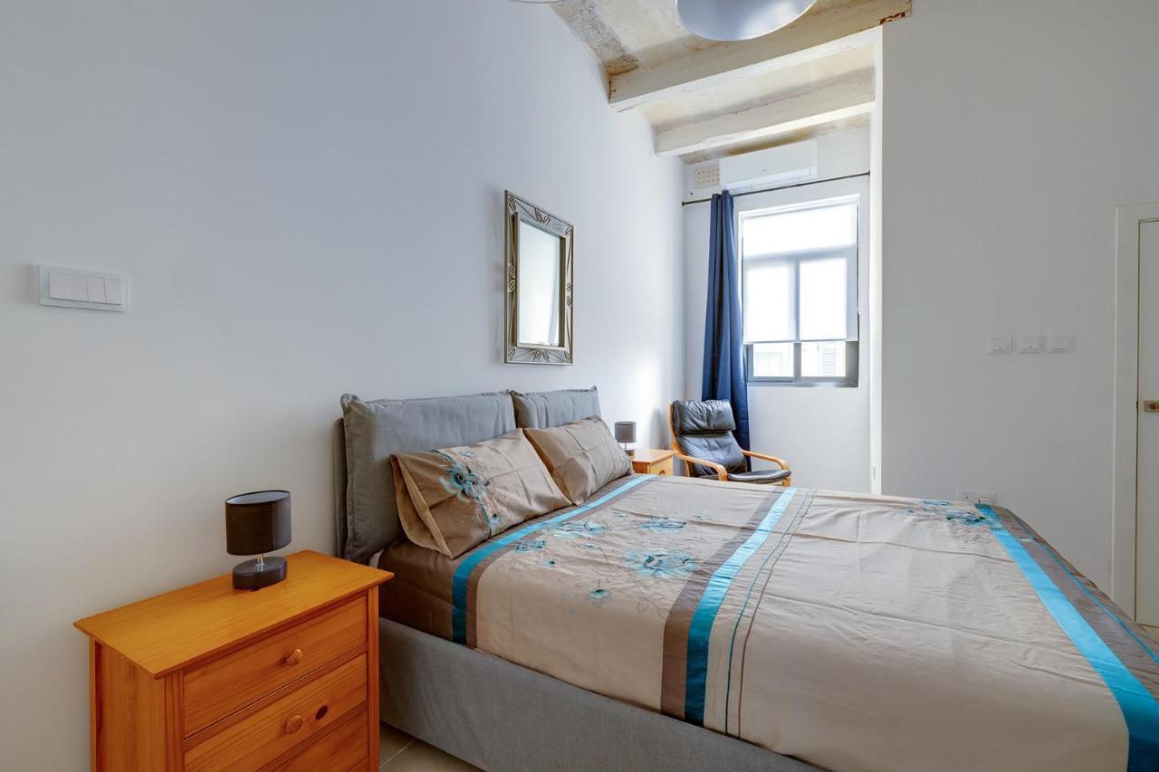 Stylish 2Br Apartment In Валетта Экстерьер фото