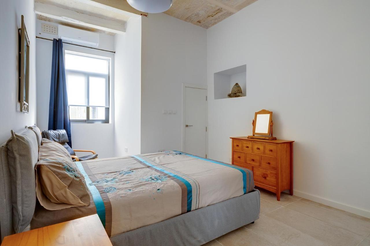 Stylish 2Br Apartment In Валетта Экстерьер фото